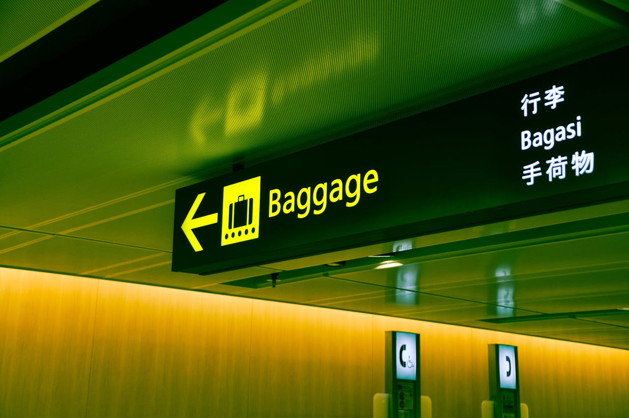Bali Airport Shop